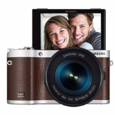Samsung NX300M 18-55mm Kit Lens + Fla Smart Aynasz DSLR Fotoraf Makinesi